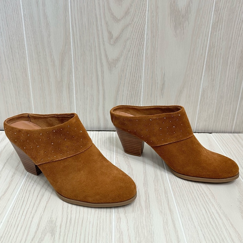 Yellow Box Studded Brown Suede Rocio Mules Size 10
